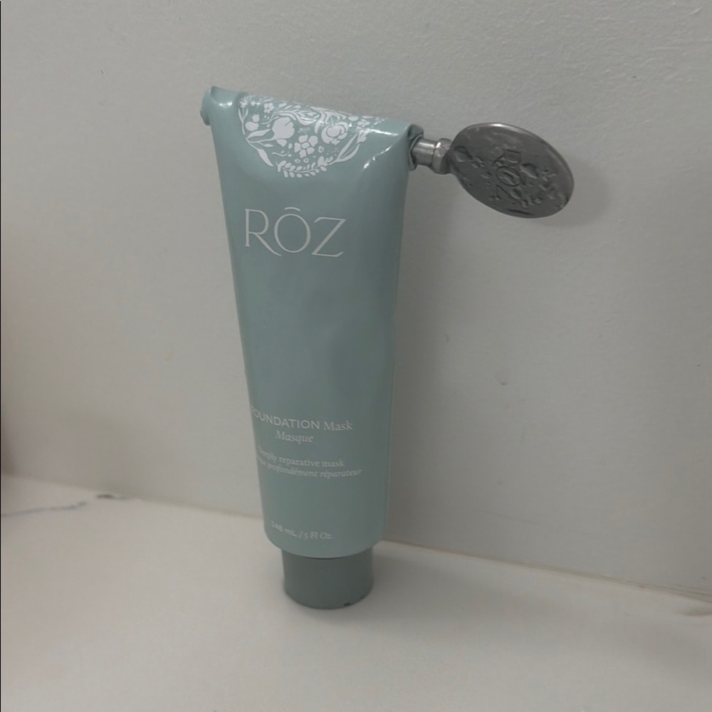 RÓZ Foundation Mask
